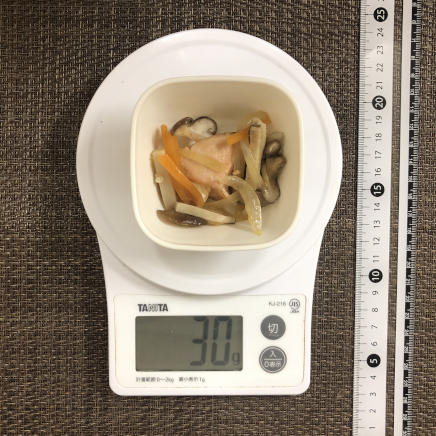 おつまみ皿1皿分の鮭のホイル焼き