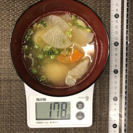 お椀1杯・1人前178gのだんご汁