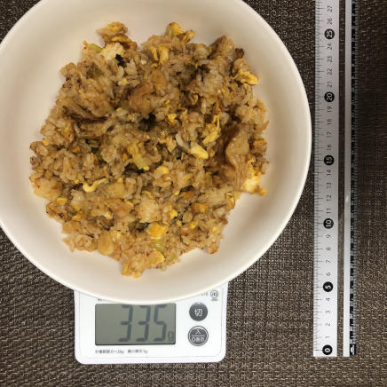 中皿(大)1杯・1人前335gのキムチチャーハン