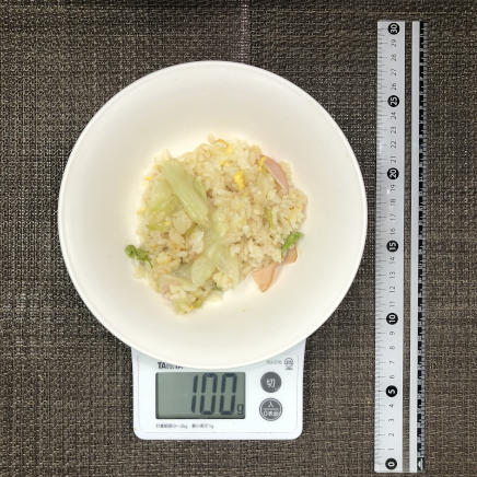 100gのレタスチャーハン