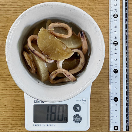 中鉢1杯分のいか大根