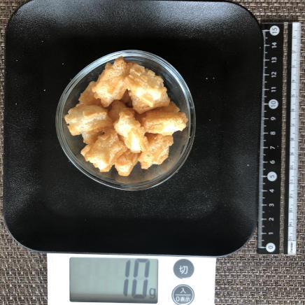おつまみ皿1杯のあられ 10g