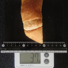 フランスパン(厚さ約5㎝) 37g