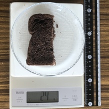 チョコパン半分 24g