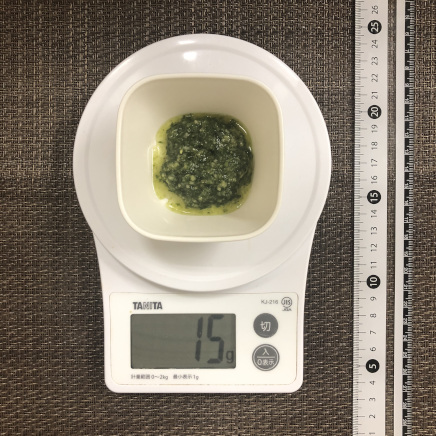 おつまみ皿1杯・大さじ1杯分のバジルソース