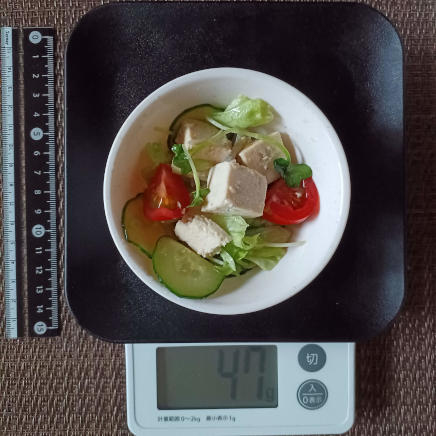 小鉢1杯の豆腐サラダ 47g