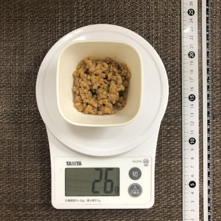 おつまみ皿約1/2杯分の肉味噌