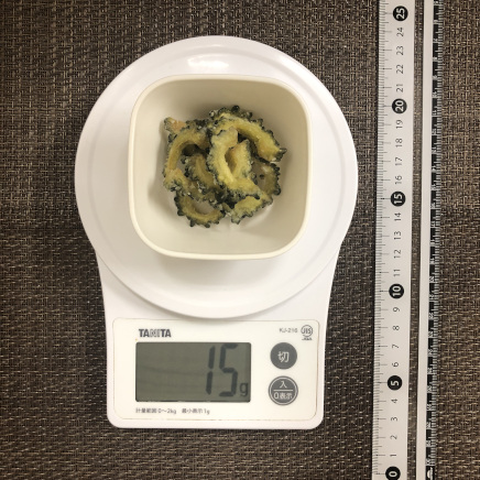 おつまみ皿15g分のゴーヤチップス