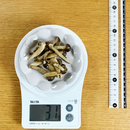 小皿1皿分のしめじのバター炒め