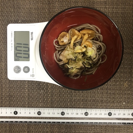 100g分のなめこおろしそば