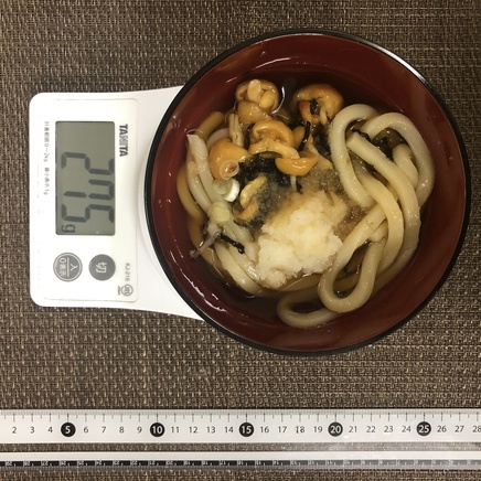 中椀1杯分のなめこおろしうどん