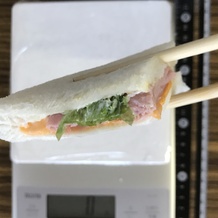 ハムサンドのクロースアップ