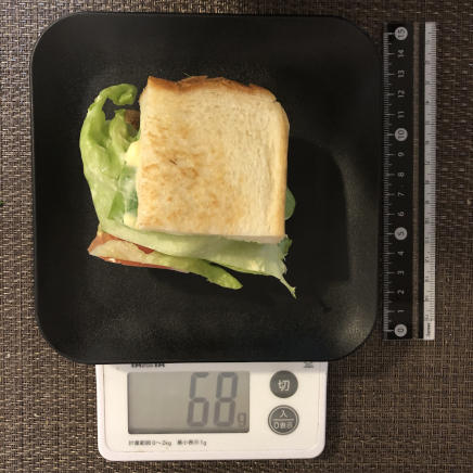 食パン約1/2枚分のBLTサンド 68g