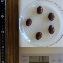 20g分のアーモンドチョコ