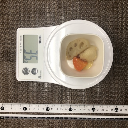 豆皿1皿分の里芋とれんこんの煮物