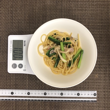 100g分の小松菜のパスタ