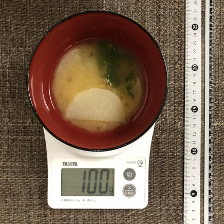 100g分のかぶの味噌汁