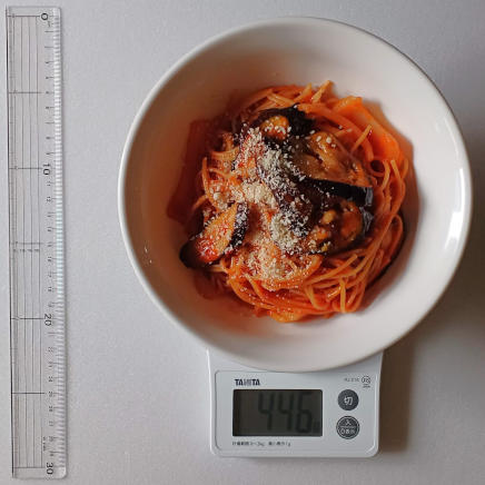 なすとトマトのパスタ大皿1杯446g