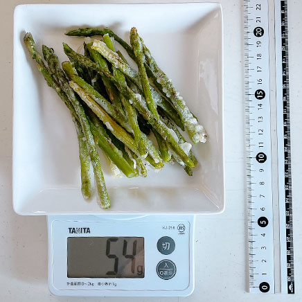 中皿1皿分のアスパラの天ぷら