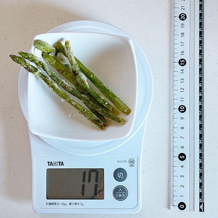 小皿1皿分のアスパラの天ぷら