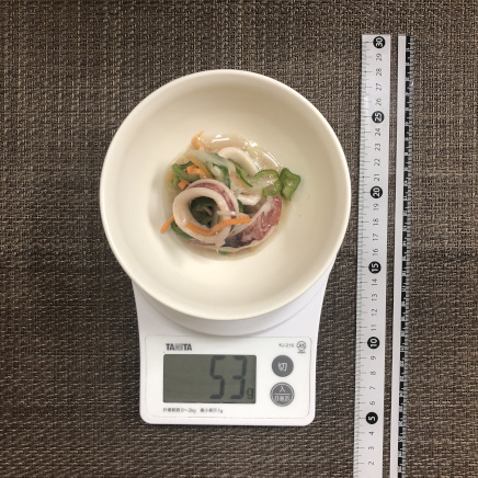 小皿約1/2杯分のイカのマリネ