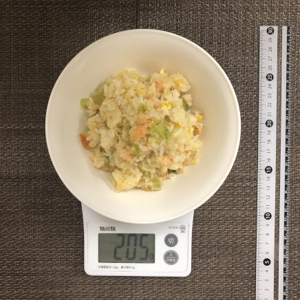 中皿1/2杯分の鮭チャーハン205g