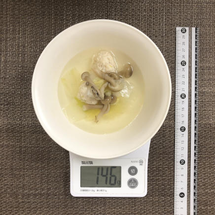 半人前の鶏肉団子スープ