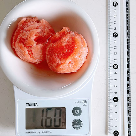 アイスクリームスクープですくった2個分