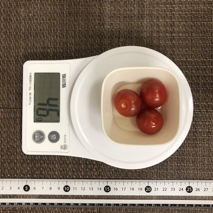 おつまみ皿1皿・3粒分のミニトマトのピクルス