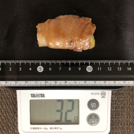 1個の肉巻きポテト 32g