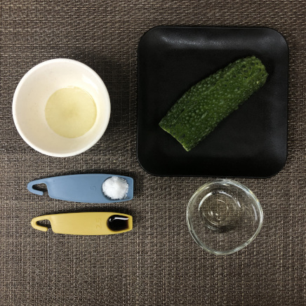 ゴーヤの酢の物の材料(ゴーヤ・酢・砂糖・醤油・かつお昆布だし)