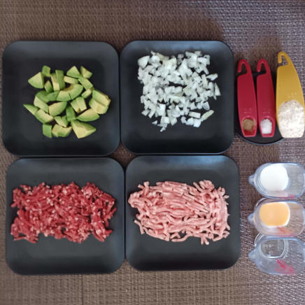 アボカドハンバーグの材料