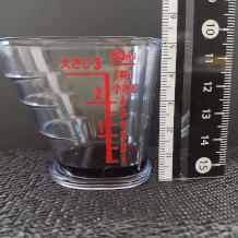 横から見た小匙1/2(3g)の醤油