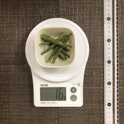 おつまみ皿1皿分のいんげんの炒め物