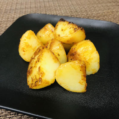 ジャガイモ1個分・1人前のじゃがいもの味噌炒め