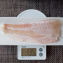 ヒラメの刺身 1