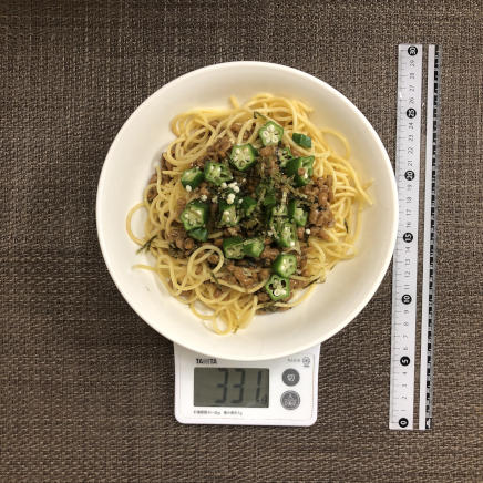 大皿1皿・1人前の納豆オクラパスタ