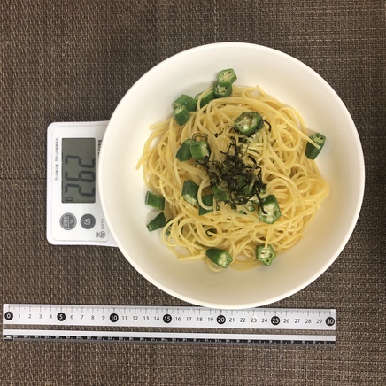 大皿1皿分のオクラのパスタ
