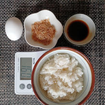 ご飯・醤油・生卵・かつお節
