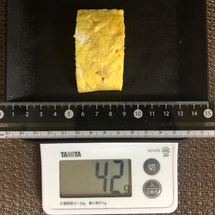 ひと切れ(1/4本)の明太子卵焼き 42g