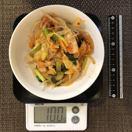 中皿1杯の豚キムチ 100g