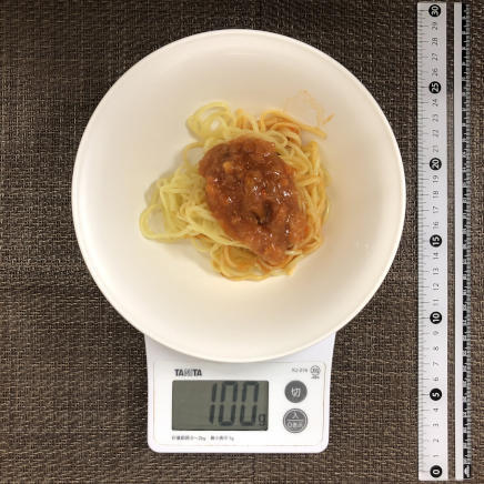 100g分のミートソース焼きそば