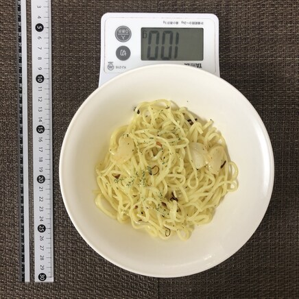 100g分のペペロンチーノ焼きそば