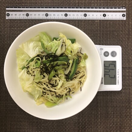 大皿1皿・1人前の塩昆布焼きそば