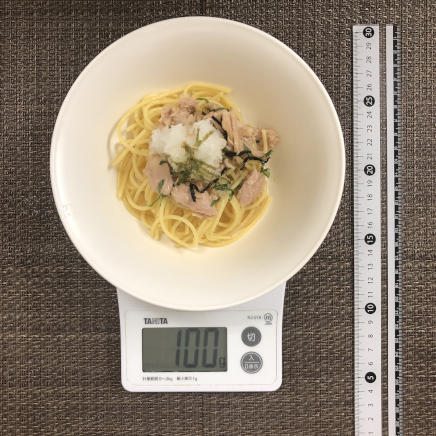 100g分のツナと大根おろしのパスタ