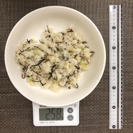 大皿1皿・1人前の塩昆布チャーハン