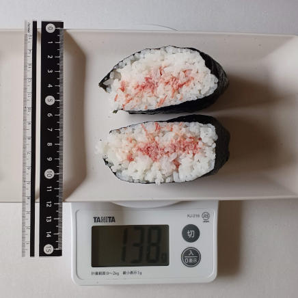 1個138gのコンビーフおにぎり