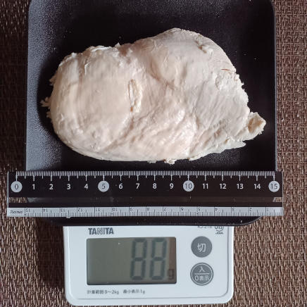 鶏ハム約1/2枚 88g