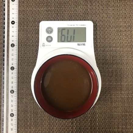 1人前のとんかつ定食のわかめの味噌汁