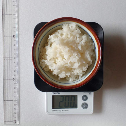 生姜焼き定食1人前のご飯200g